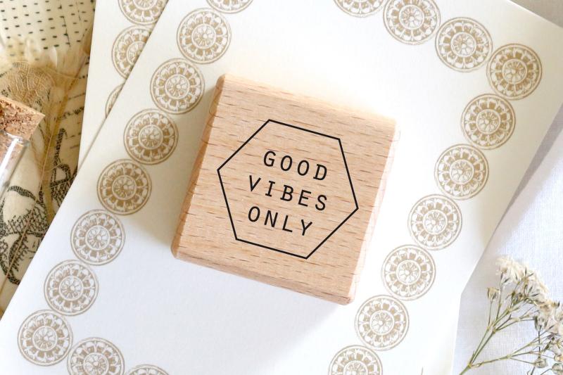Rubber stamp - Good vibes only, big