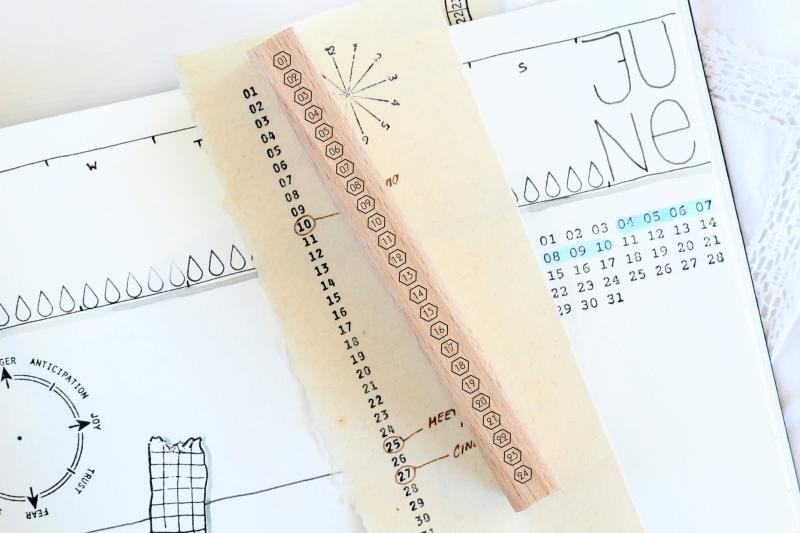 perpetual calendar, perpetual stamp, immerwährender kalender, immerwährender stempel, habit tracker, tracker stamp, habit stamp, stamp, rubber stamp, date stamp, time stamp, planner stamp, monthly stamp, weekly stamp, daily stamp, journal stamp, planner s